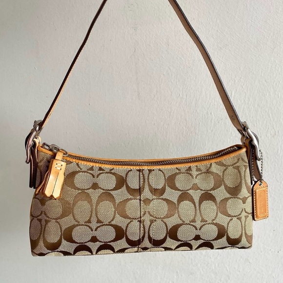 Y2K Coach 6371 East West Demi Baguette Bag in Brown Beige Canvas Signature C - Picture 1 of 8